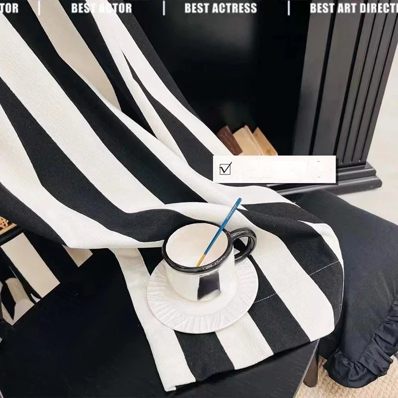 Vertical Striped Black and Whi - Home Fragrance In French のレビューと価格